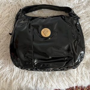 Gucci hand bag authentic excellent condition looks like new very fashionable